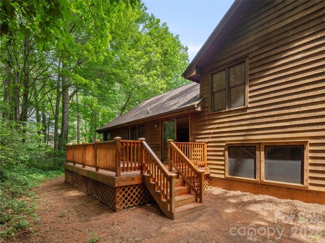 11 Tree Top Drive, Arden, NC 28704