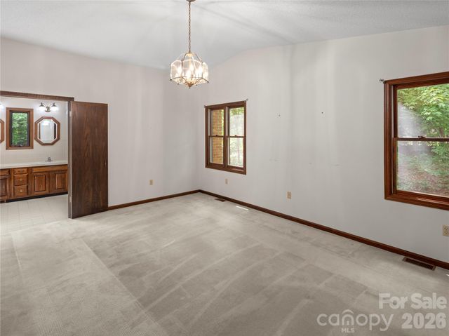 11 Tree Top Drive, Arden, NC 28704