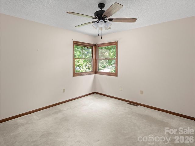 11 Tree Top Drive, Arden, NC 28704