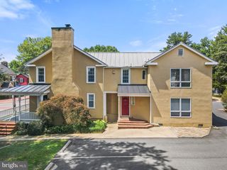 200 E WASHINGTON ST, Middleburg, VA 20117