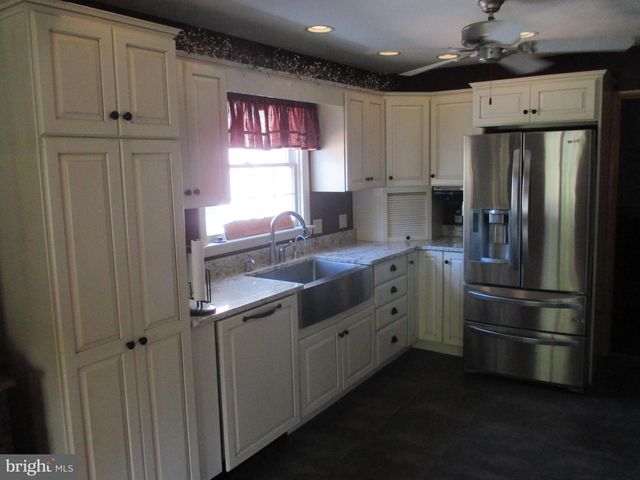 114 PINE SWAMP RD, Keyser, WV 26726