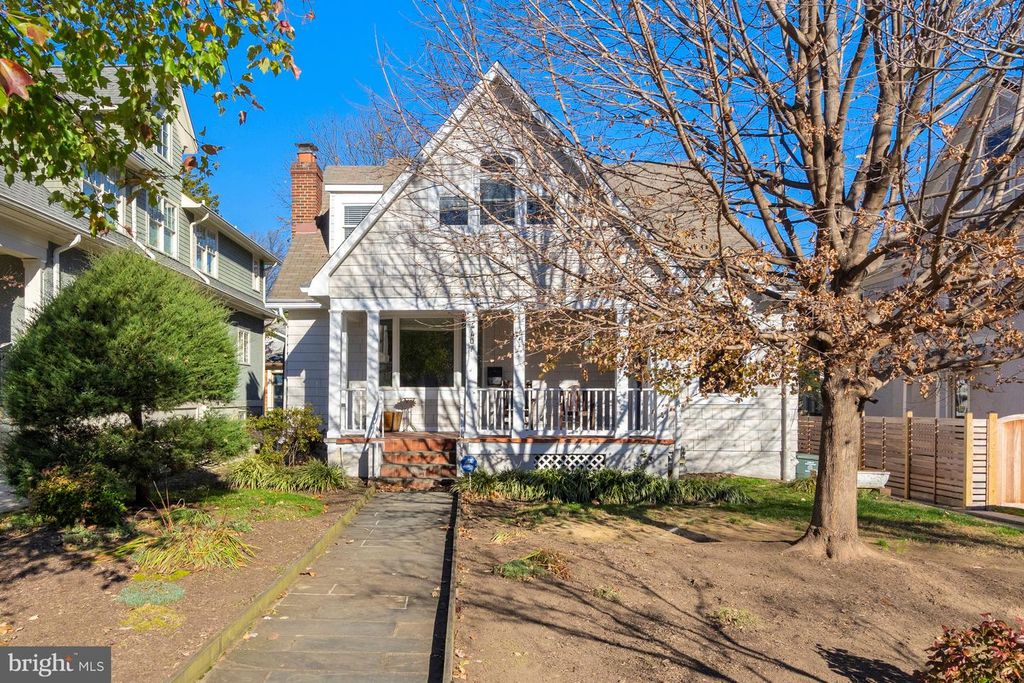 4407 RIDGE ST, Chevy Chase, MD 20815