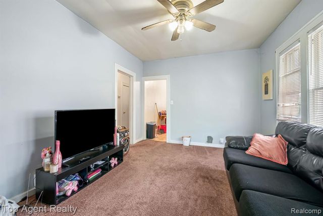 3958 Buckingham Avenue, Detroit, MI 48224