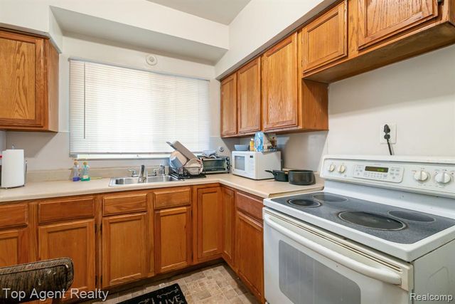 3958 Buckingham Avenue, Detroit, MI 48224
