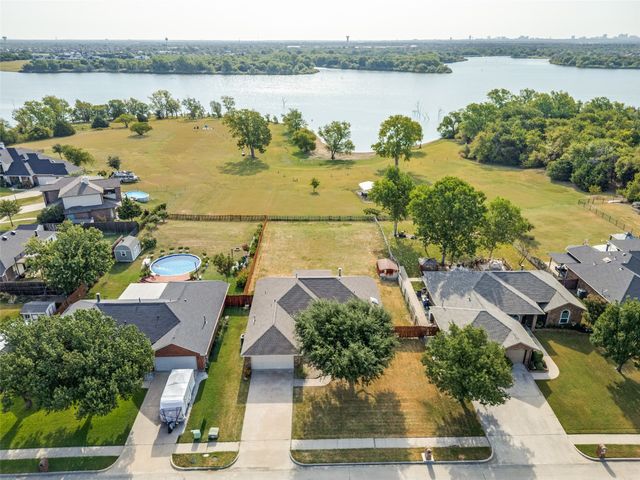 408 Hardwicke Lane, Little Elm, TX 75068