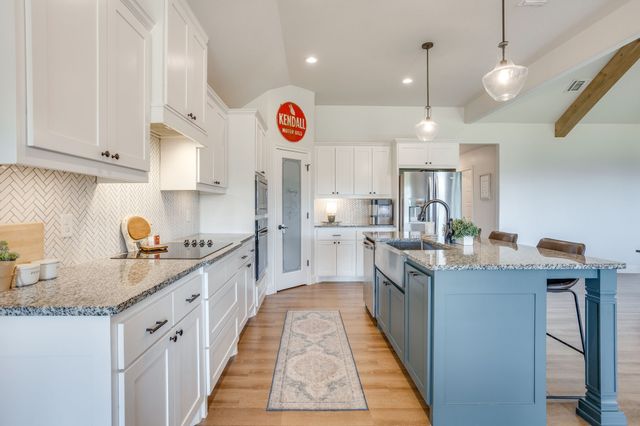 103 Tall Pine Drive, Godley, TX 76044