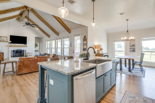 103 Tall Pine Drive, Godley, TX 76044