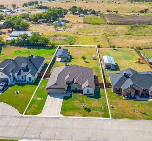 103 Tall Pine Drive, Godley, TX 76044