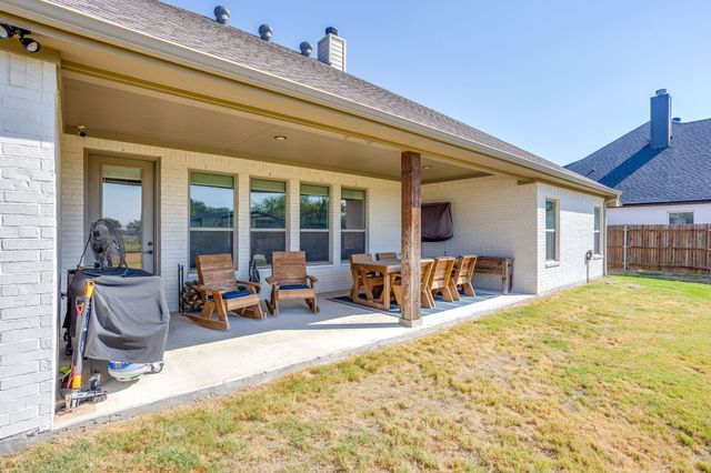 103 Tall Pine Drive, Godley, TX 76044