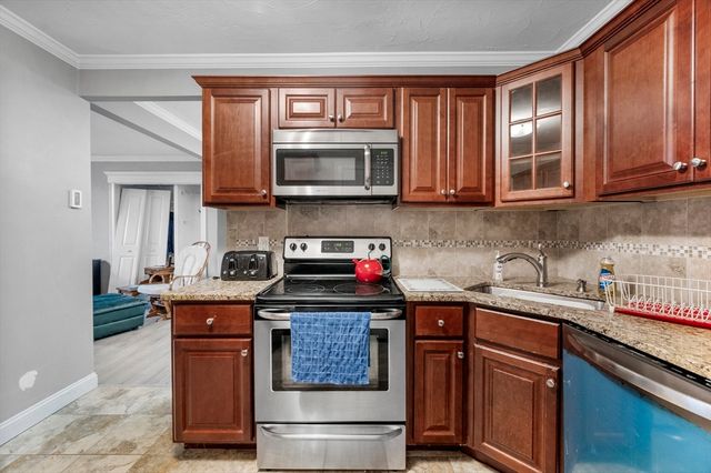 47 Alvarado Ave 1D, Worcester, MA 01604