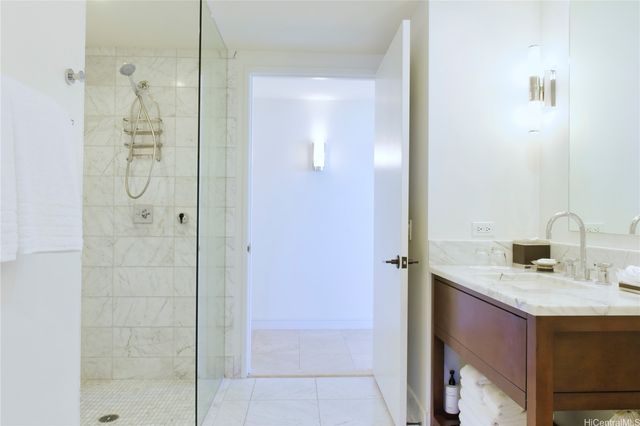 223 Saratoga Road 2601, Honolulu, HI 96815