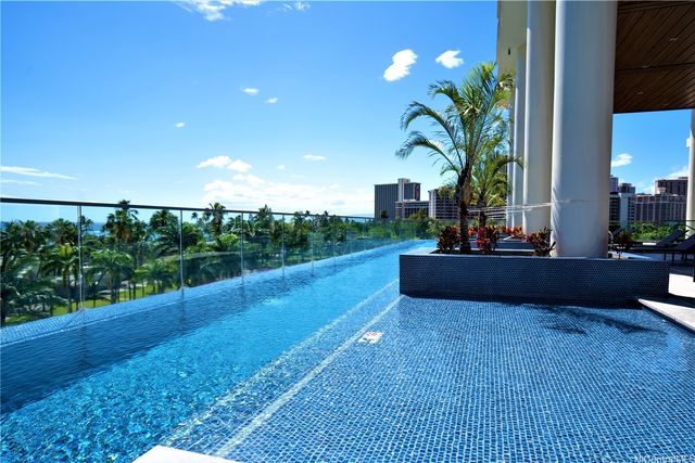 223 Saratoga Road 2601, Honolulu, HI 96815