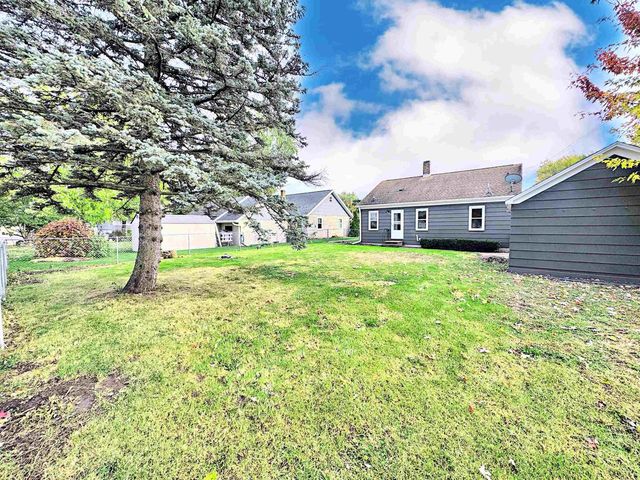 310 W RYAN STREET, Brillion, WI 54110