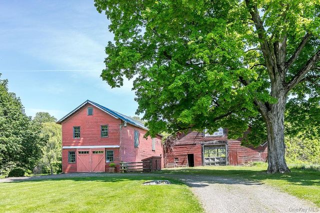 565 Route 308, Rhinebeck, NY 12572