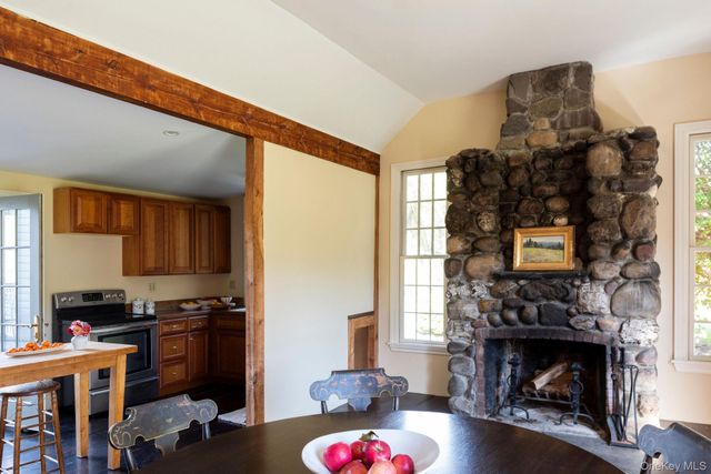 565 Route 308, Rhinebeck, NY 12572