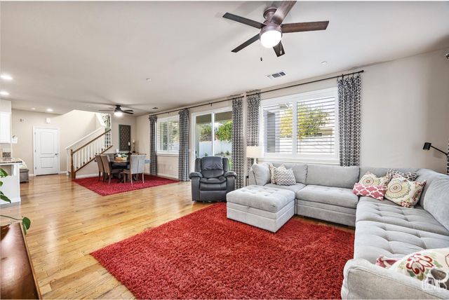 14610 Bottlebrush Drive, Bakersfield, CA 93314