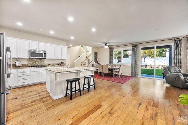 14610 Bottlebrush Drive, Bakersfield, CA 93314