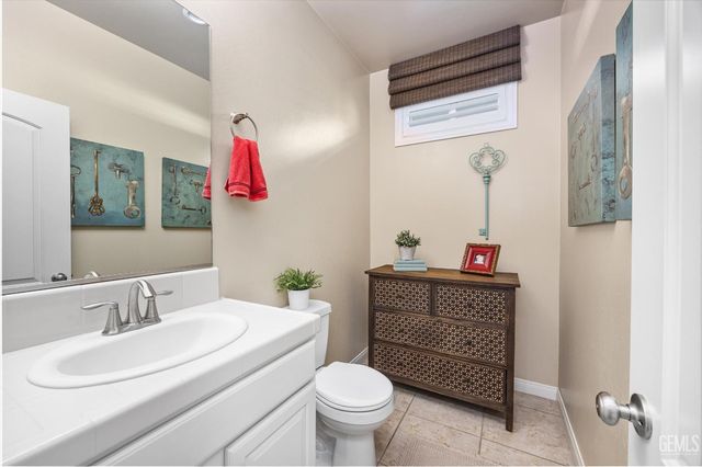 14610 Bottlebrush Drive, Bakersfield, CA 93314