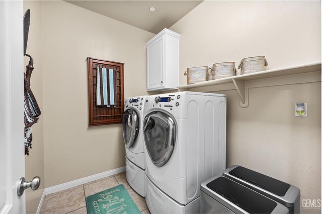 14610 Bottlebrush Drive, Bakersfield, CA 93314