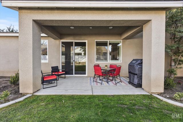 14610 Bottlebrush Drive, Bakersfield, CA 93314