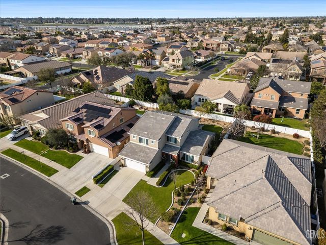 14610 Bottlebrush Drive, Bakersfield, CA 93314