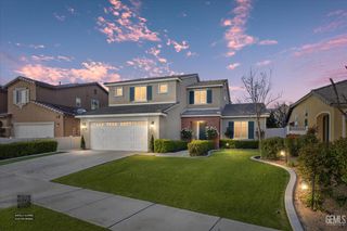14610 Bottlebrush Drive, Bakersfield, CA 93314