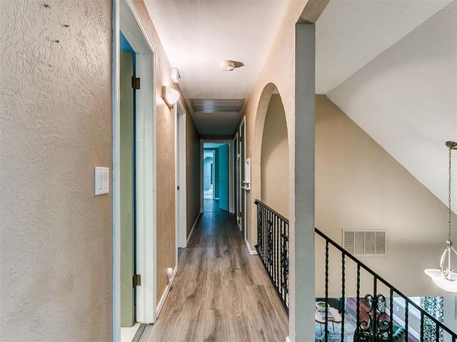7309 N Hammond Avenue, Warr Acres, OK 73132