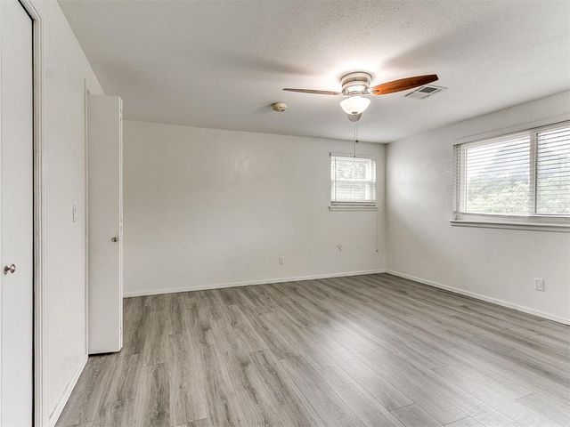 7309 N Hammond Avenue, Warr Acres, OK 73132