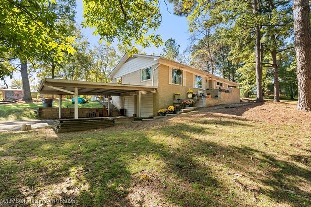 101 W El Paso Street, Greenwood, AR 72936