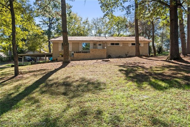 101 W El Paso Street, Greenwood, AR 72936