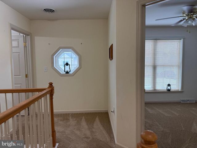 140 THOMAS DR, York, PA 17404