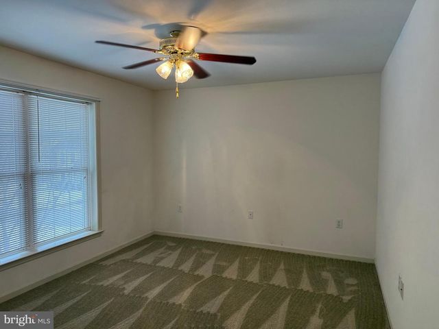 140 THOMAS DR, York, PA 17404