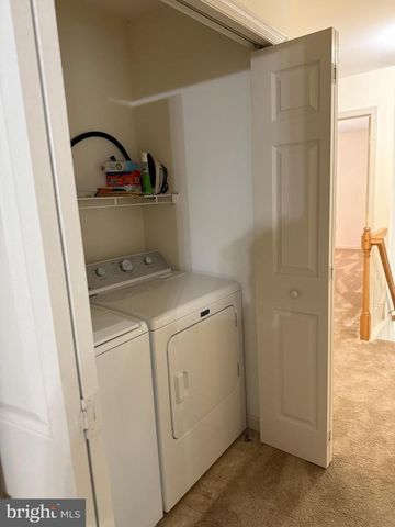 140 THOMAS DR, York, PA 17404