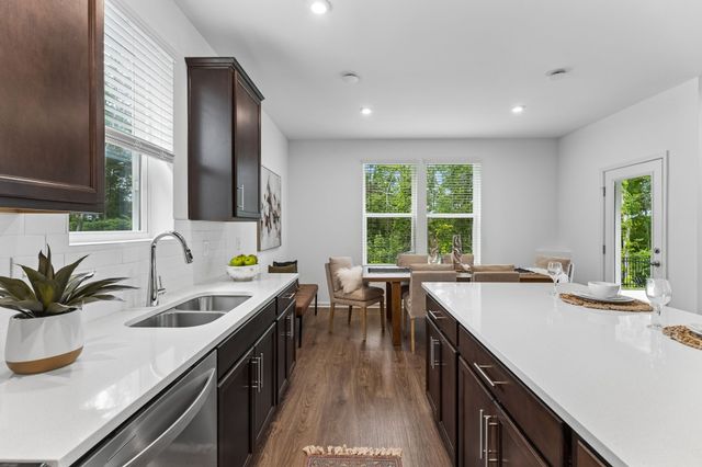 5388 Bellflower Hls, Hermitage, TN 37076