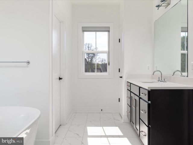 3557 ORCHID POND WAY, Oakton, VA 22124