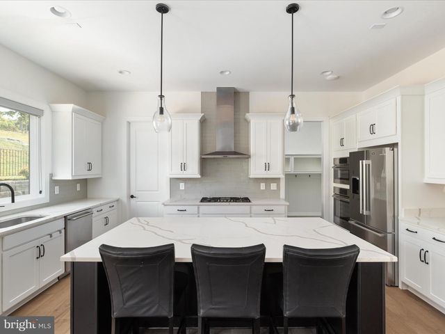 3557 ORCHID POND WAY, Oakton, VA 22124