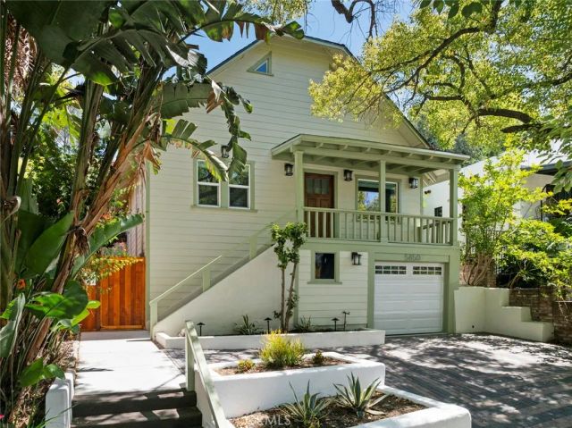 5850 Burwood Ave, Los Angeles, CA 90042