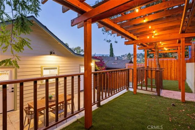 5850 Burwood Ave, Los Angeles, CA 90042