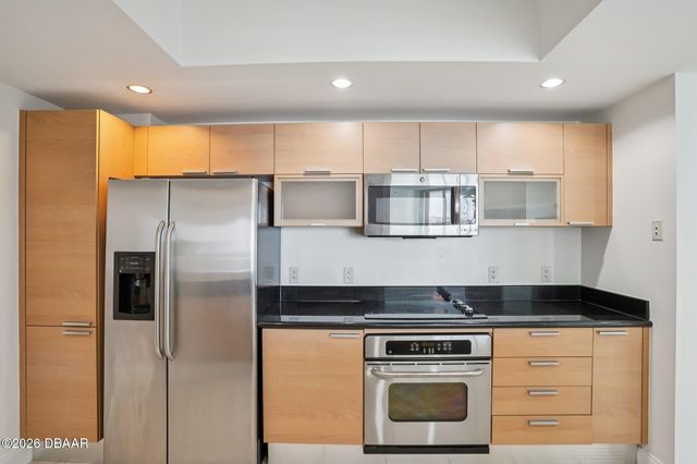 231 Riverside Dr Unit 807, Holly Hill, FL 32117