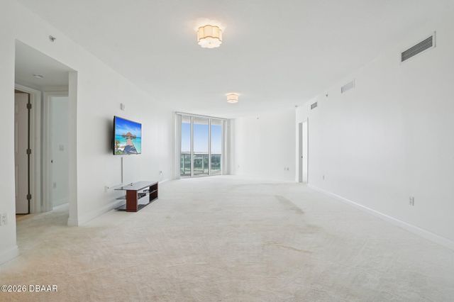 231 Riverside Dr Unit 807, Holly Hill, FL 32117