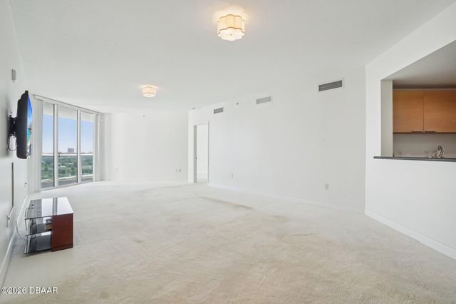 231 Riverside Dr Unit 807, Holly Hill, FL 32117