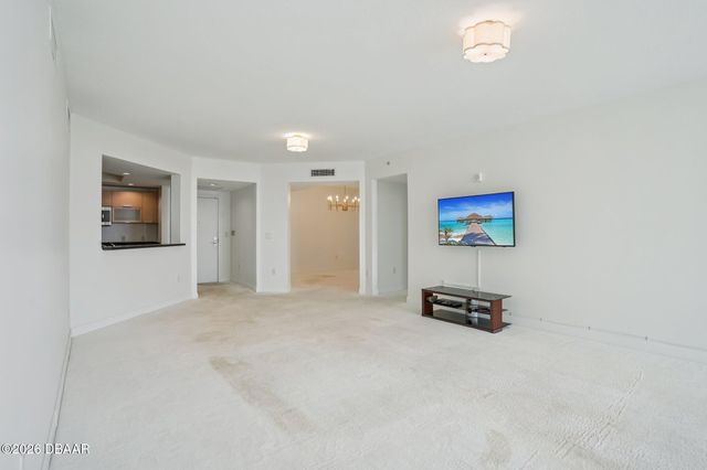 231 Riverside Dr Unit 807, Holly Hill, FL 32117