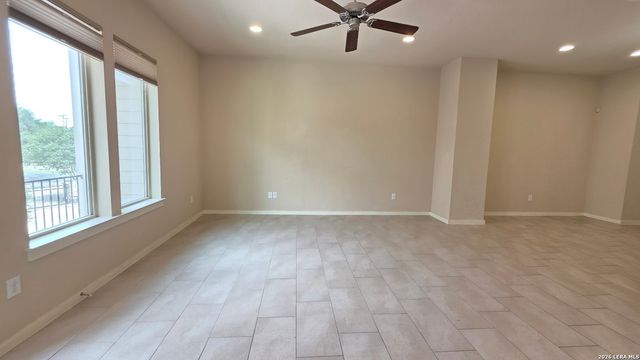 3831 HARRY WURZBACH RD BLDG 21, San Antonio, TX 78209