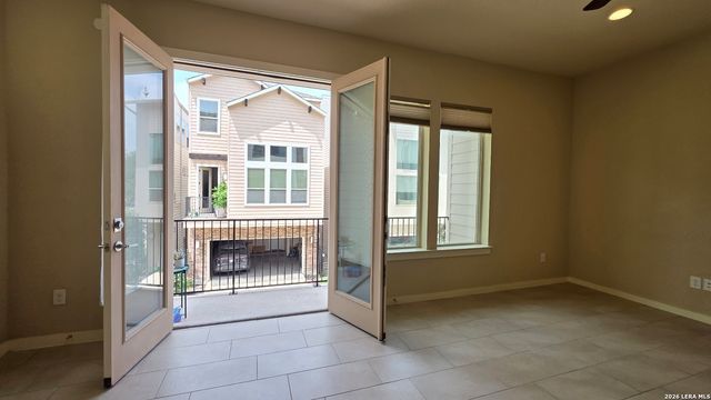 3831 HARRY WURZBACH RD BLDG 21, San Antonio, TX 78209