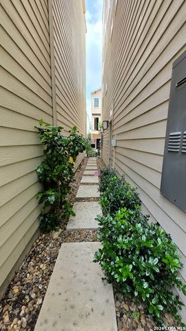 3831 HARRY WURZBACH RD BLDG 21, San Antonio, TX 78209