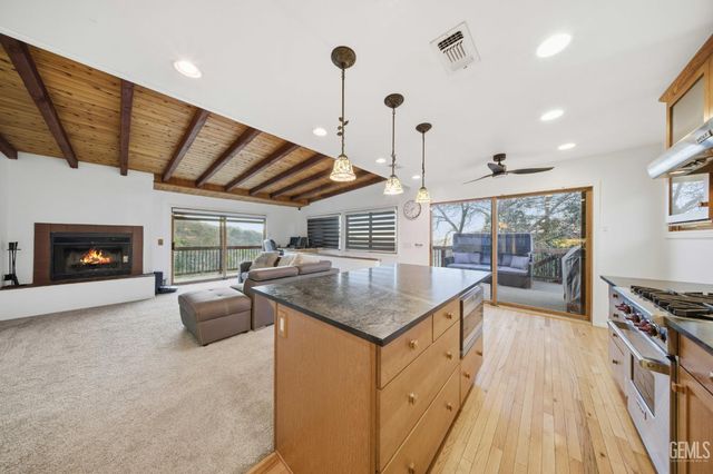 29801 Skyline Drive, Tehachapi, CA 93561