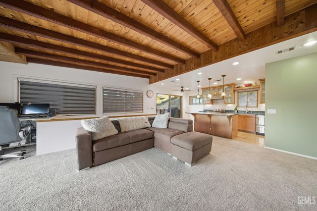 29801 Skyline Drive, Tehachapi, CA 93561