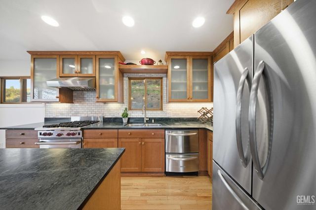 29801 Skyline Drive, Tehachapi, CA 93561