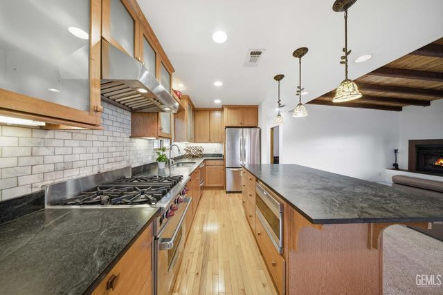 29801 Skyline Drive, Tehachapi, CA 93561