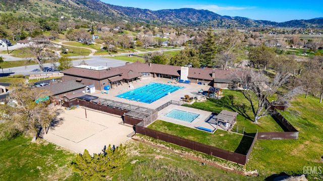29801 Skyline Drive, Tehachapi, CA 93561